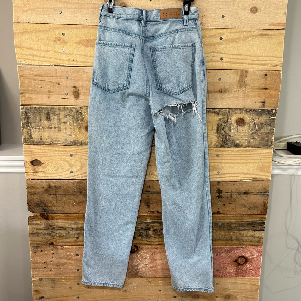 PacSun Dad Jeans Booty Rip Size 26 - Picture 2 of 8